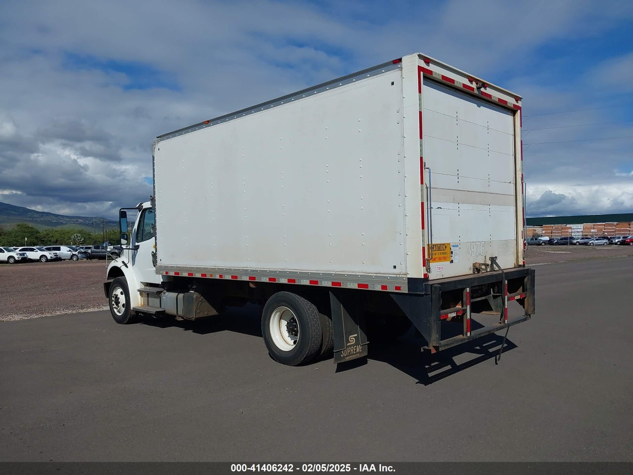 2018 FREIGHTLINER M2 106 · 3/4