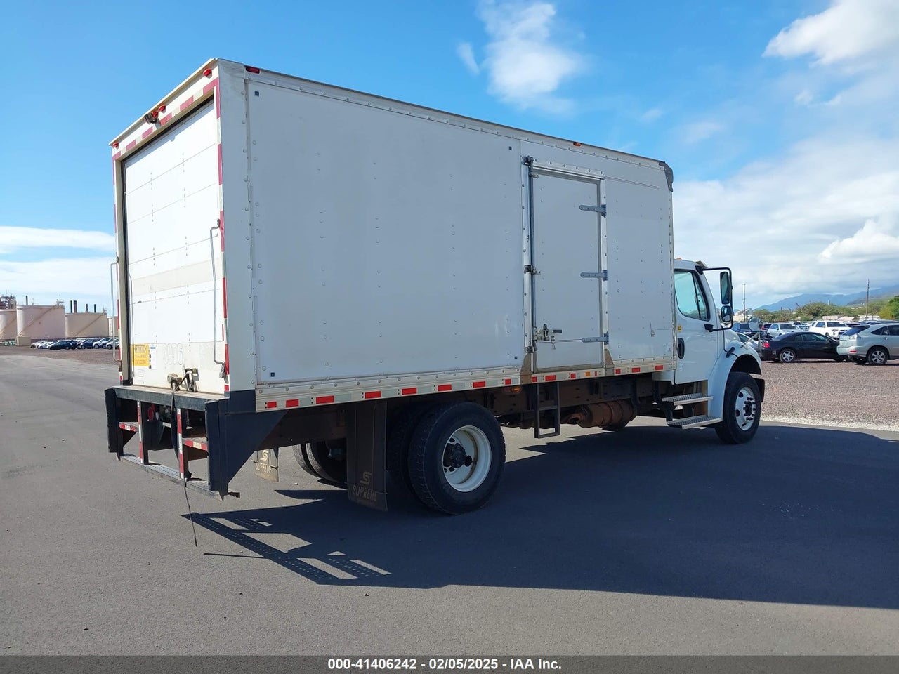 2018 FREIGHTLINER M2 106 · 4/4
