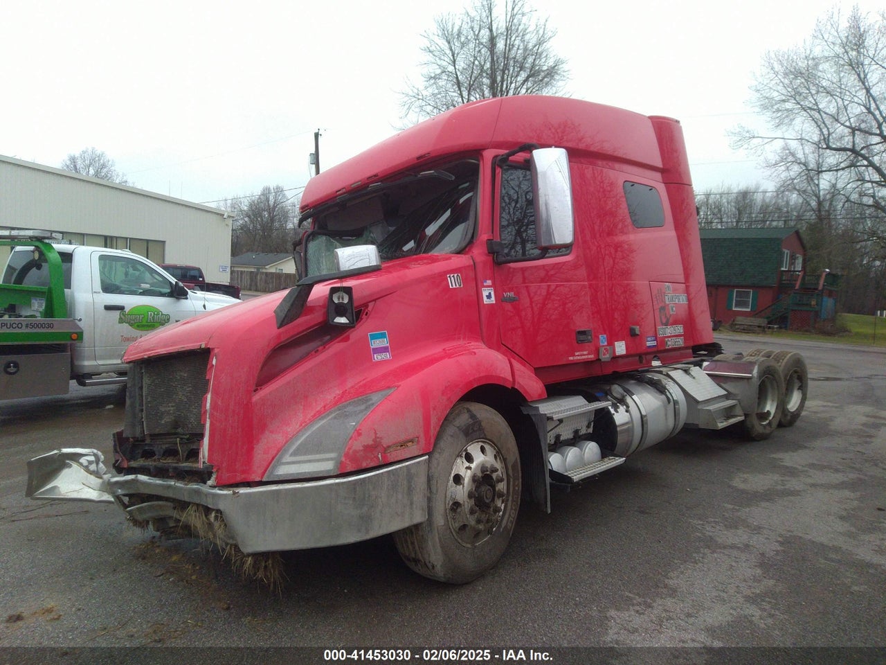 2019 VOLVO VNL · 2/4