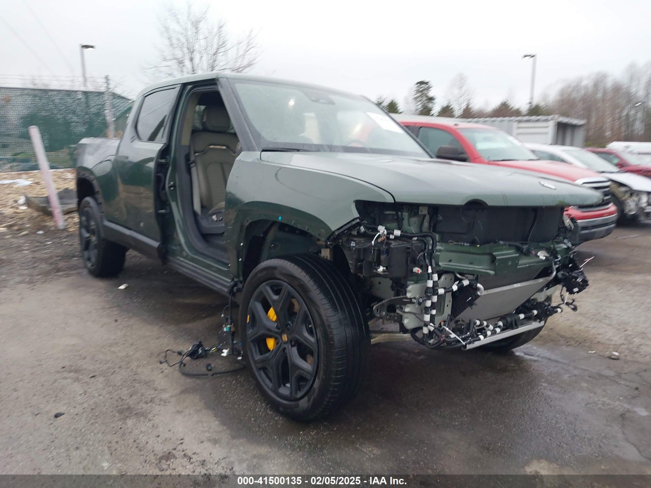 7FCTGAAA7NN****** · 2022 RIVIAN R1T ADVENTURE