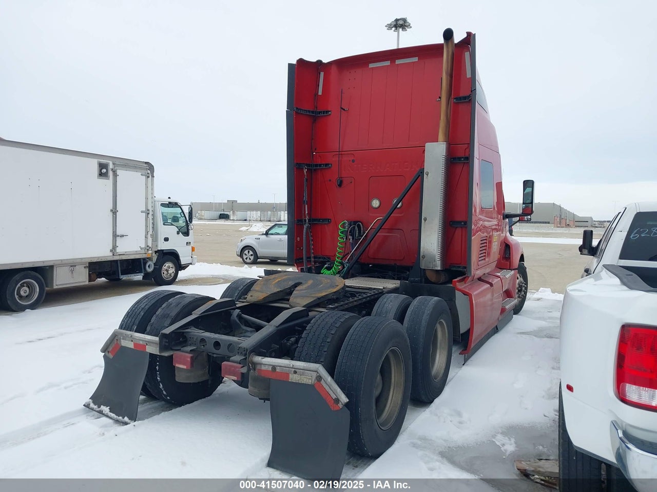 2018 INTERNATIONAL LT · 4/4