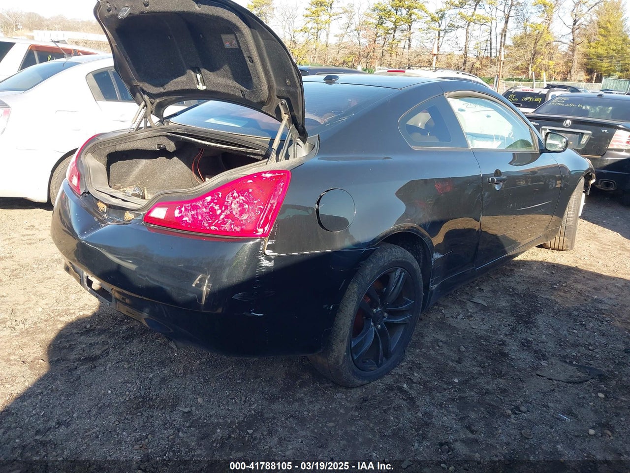 2013 INFINITI G37X · 4/10