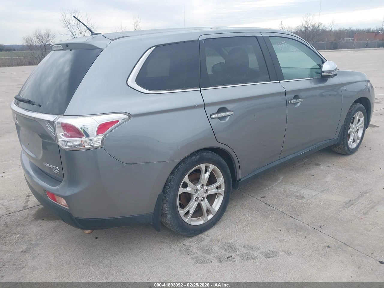 2014 MITSUBISHI OUTLANDER GT · 4/11