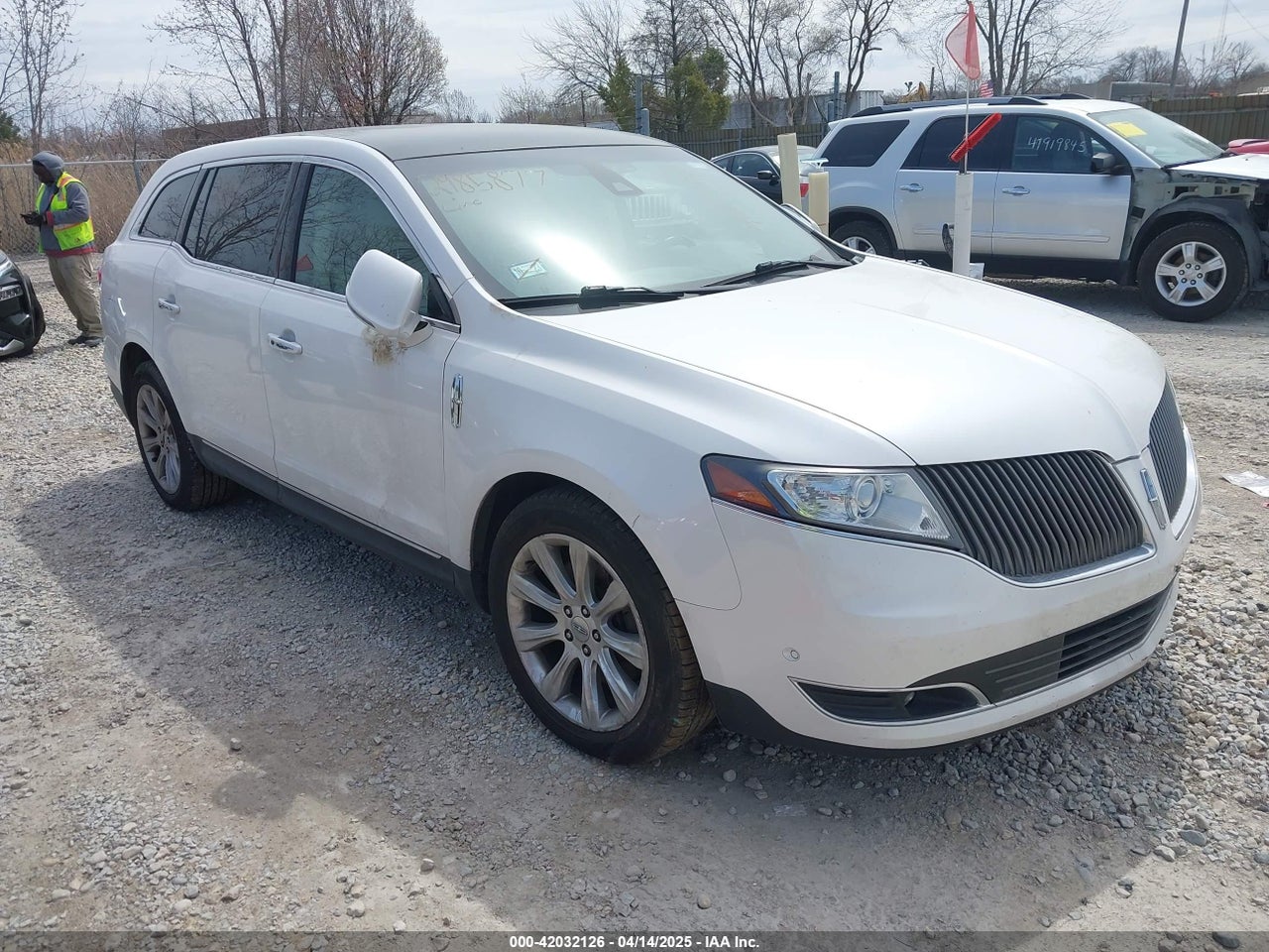 2LMHJ5AT6FB****** · 2015 LINCOLN MKT ECOBOOST