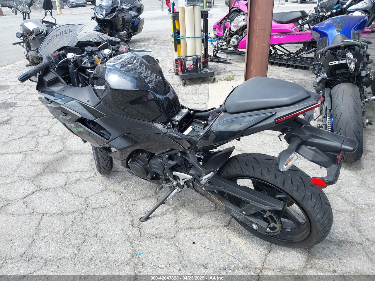 2024 KAWASAKI EX500 · 3/11