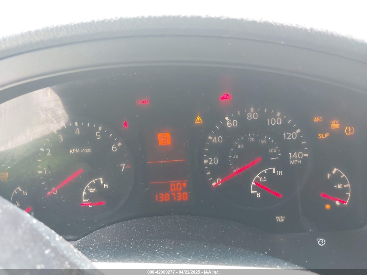 2010 INFINITI QX56   · 7/11