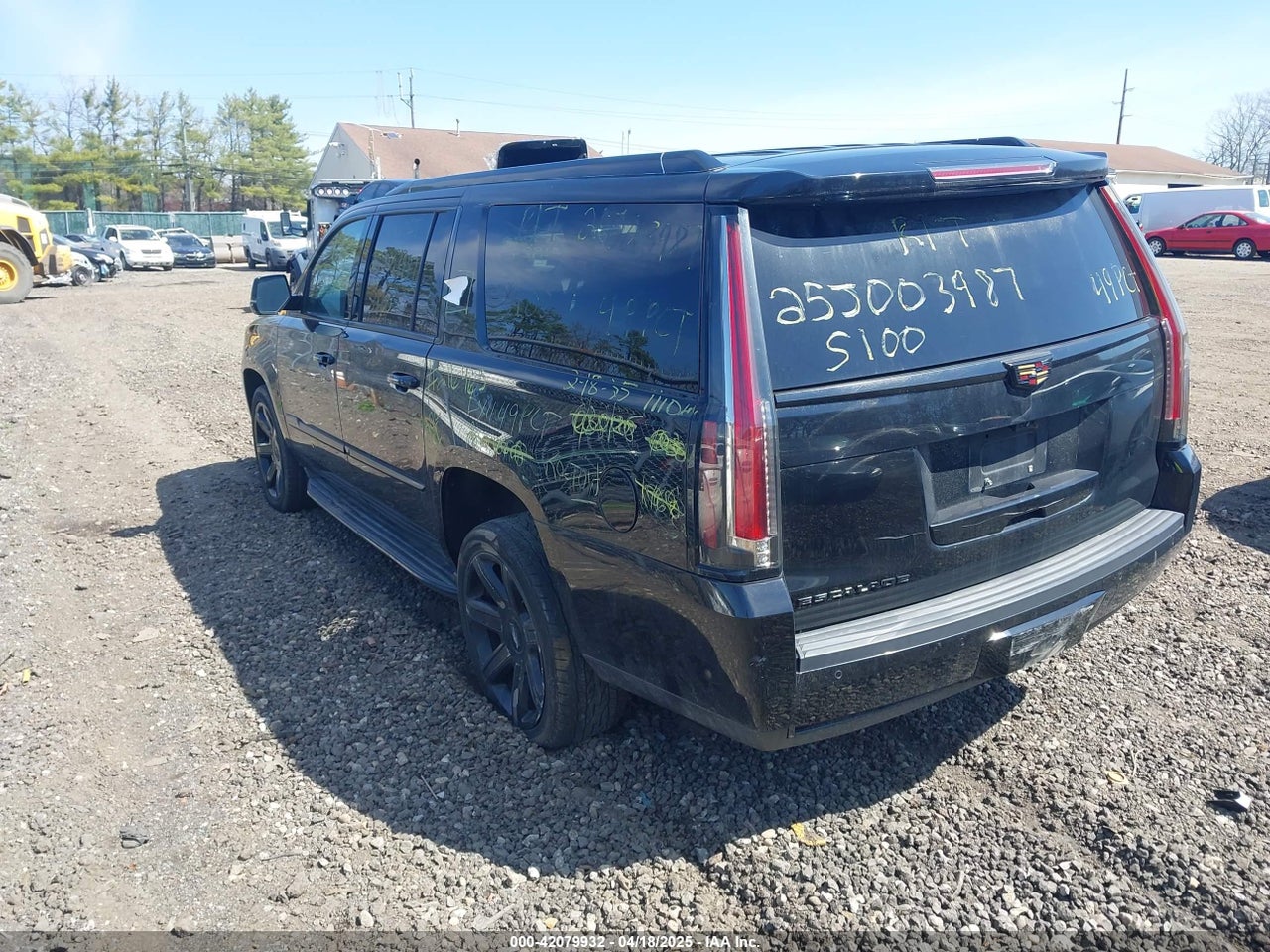 2017 CADILLAC ESCALADE ESV LUXURY · 3/10