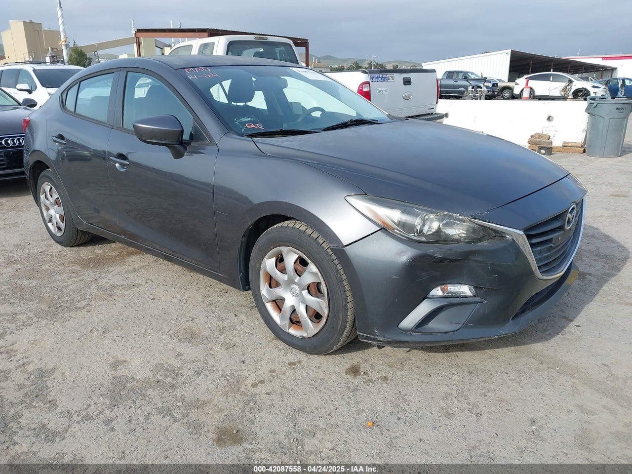 JM1BM1U75E1****** · 2014 MAZDA MAZDA3 I SPORT