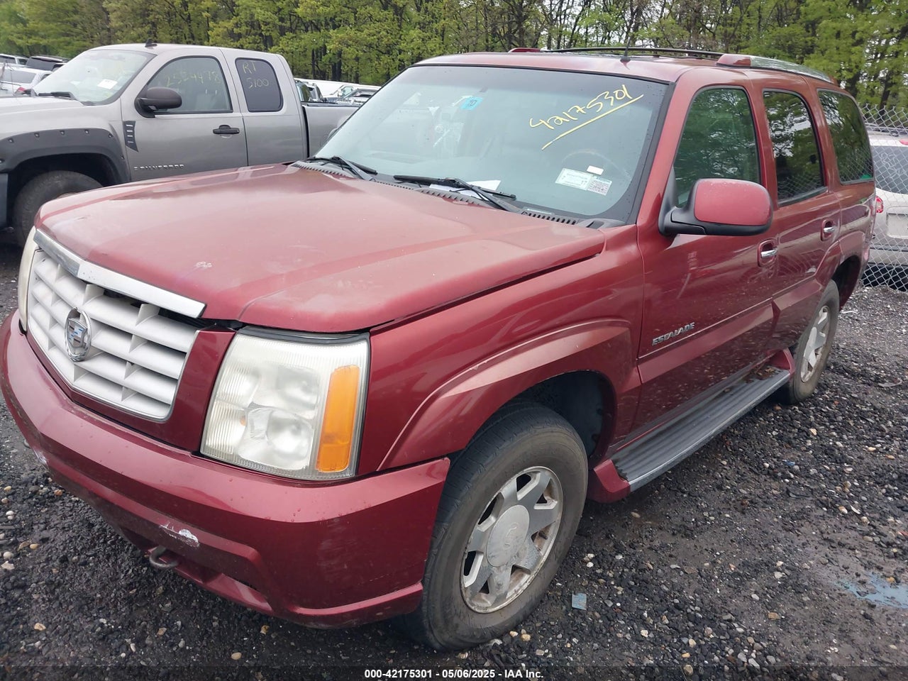 2002 CADILLAC ESCALADE STANDARD · 2/10