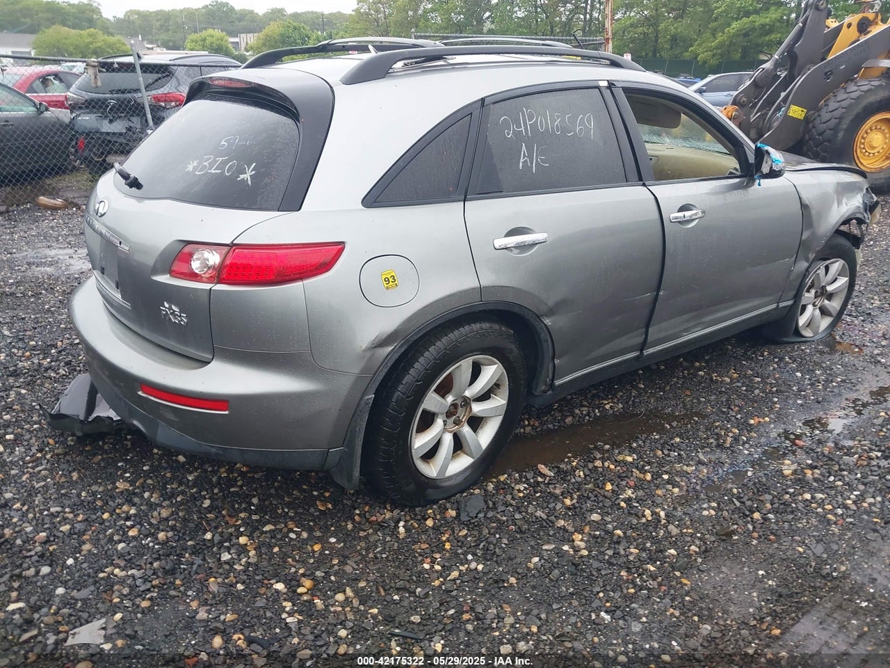 2004 INFINITI FX35 · 4/10