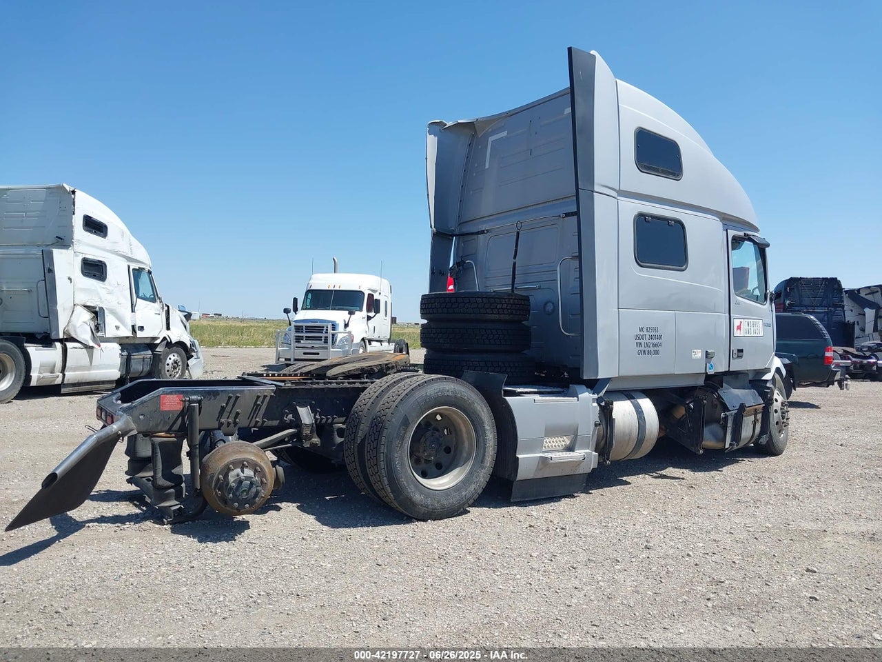 2020 VOLVO VNL · 4/4