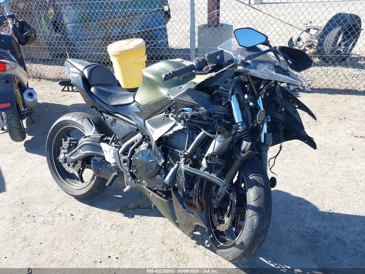 ML5EXEP10RD****** · 2024 KAWASAKI EX650 P