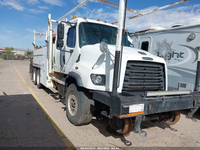 1FVHG3DV3DH****** · 2013 FREIGHTLINER 114SD