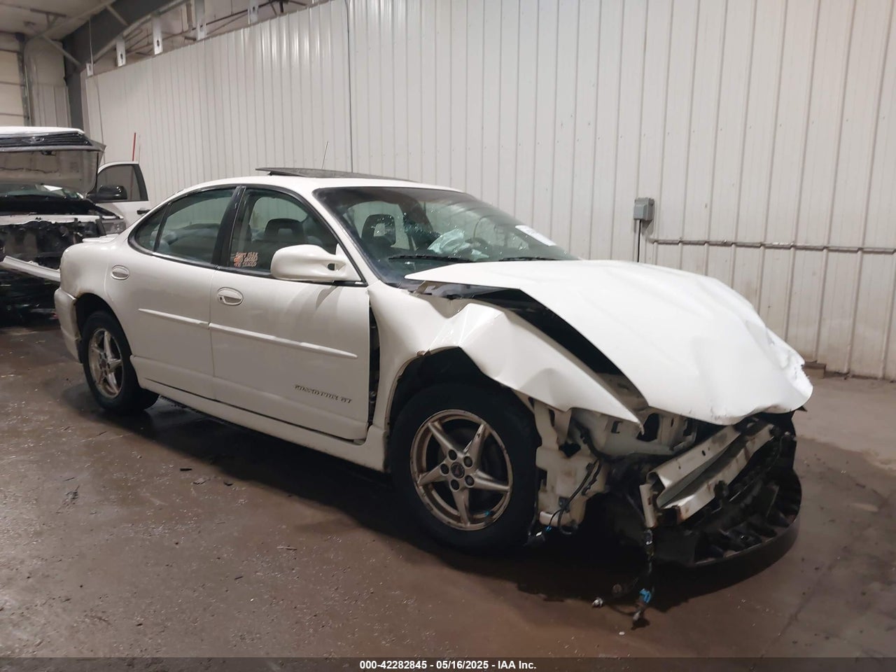 2002 PONTIAC GRAND PRIX GT