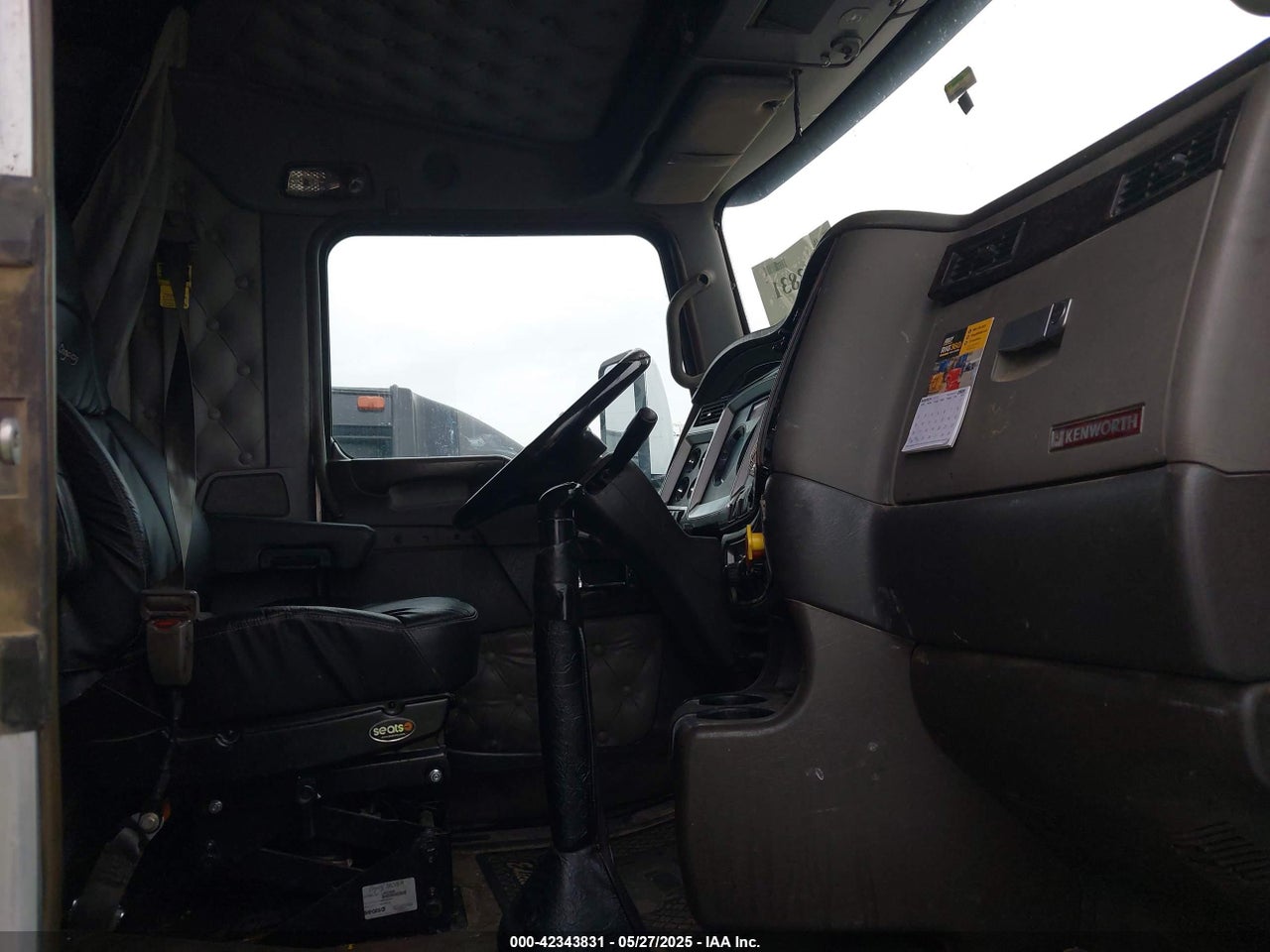 2012 KENWORTH CONSTRUCTION T660 · 5/11