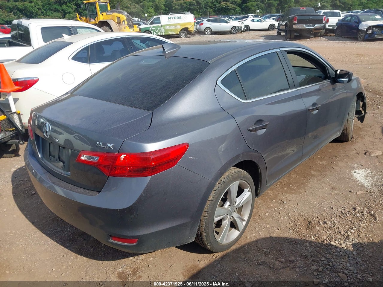 2015 ACURA ILX 2.0L · 4/11