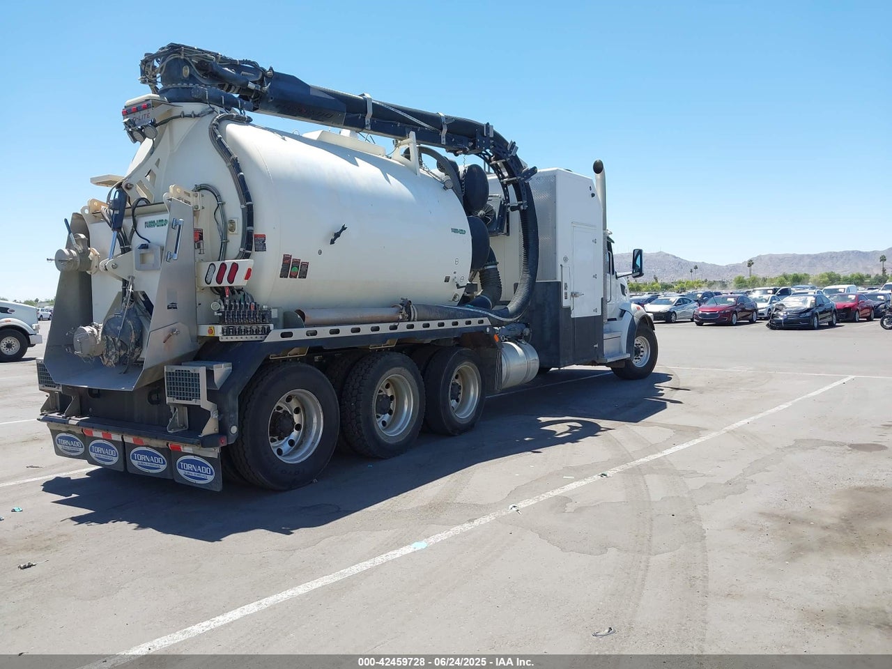 2024 PETERBILT 567 · 4/4
