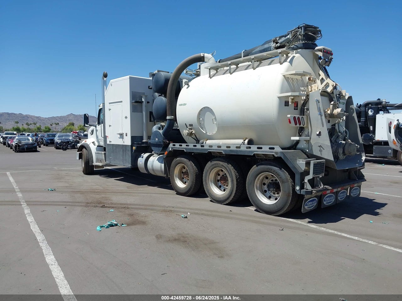 2024 PETERBILT 567 · 3/4