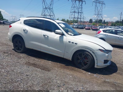 ZN661XUS6JX****** · 2018 MASERATI LEVANTE GRANSPORT