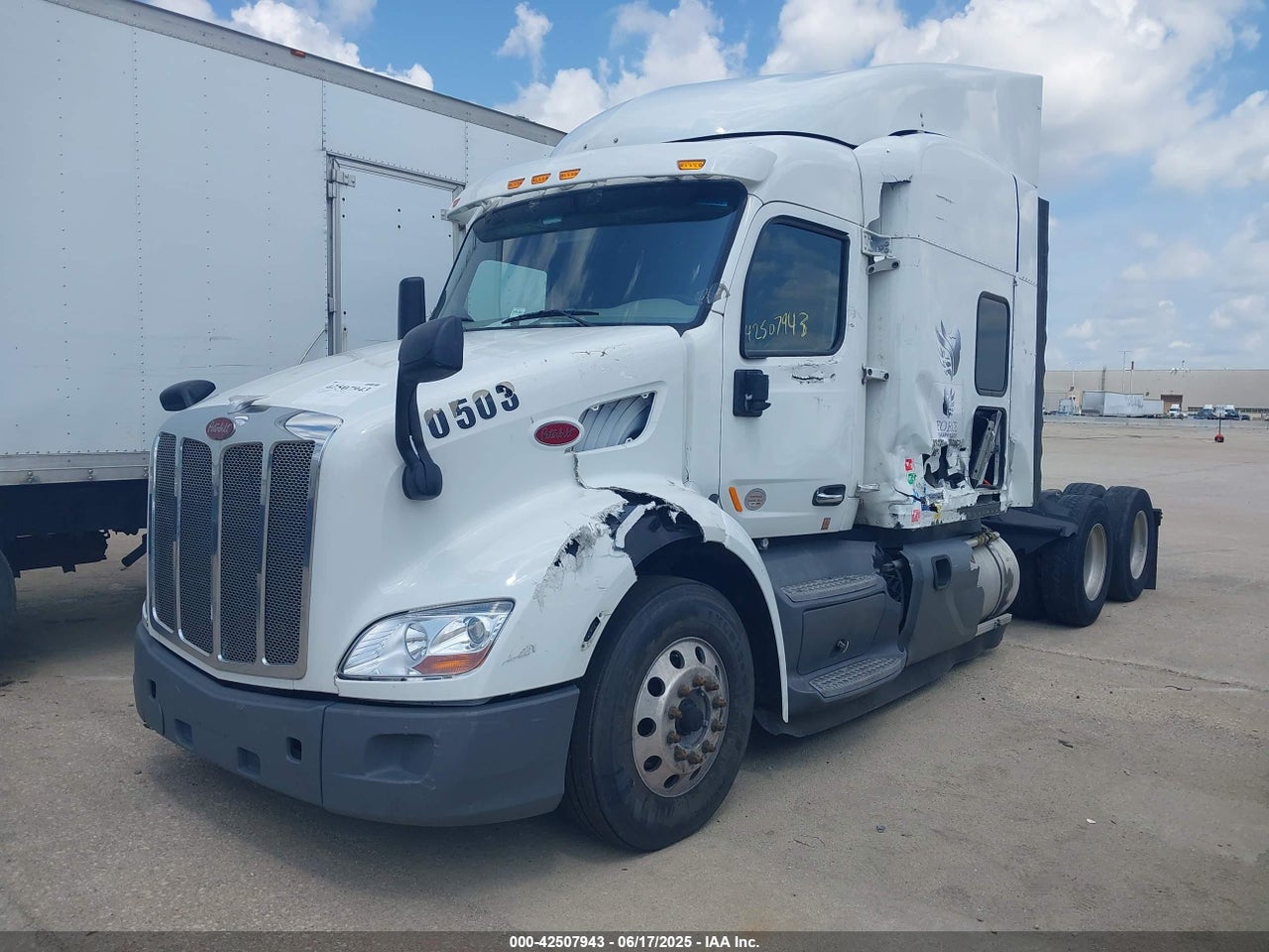 2019 PETERBILT 579 · 2/4