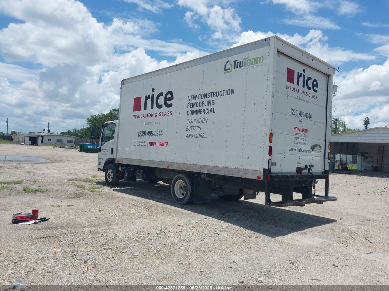 2019 ISUZU NPR HD · 3/4