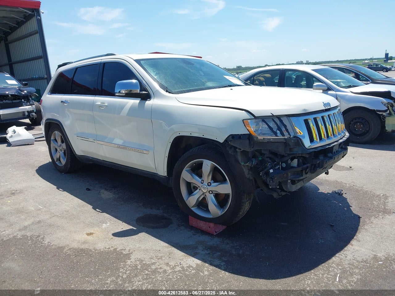 1J4RR6GTXBC****** · 2011 JEEP GRAND CHEROKEE OVERLAND