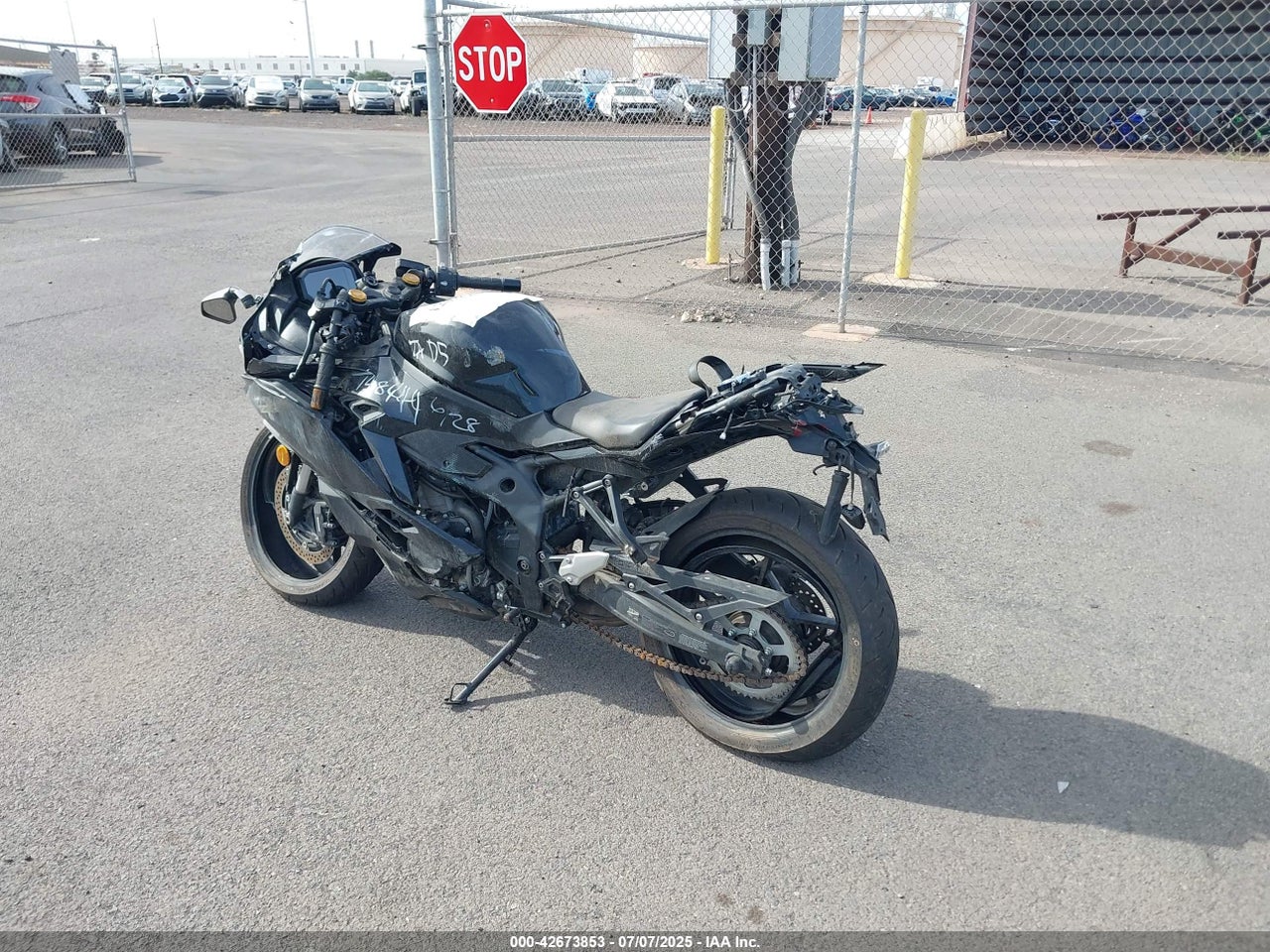 2025 KAWASAKI ZX400 P · 3/10