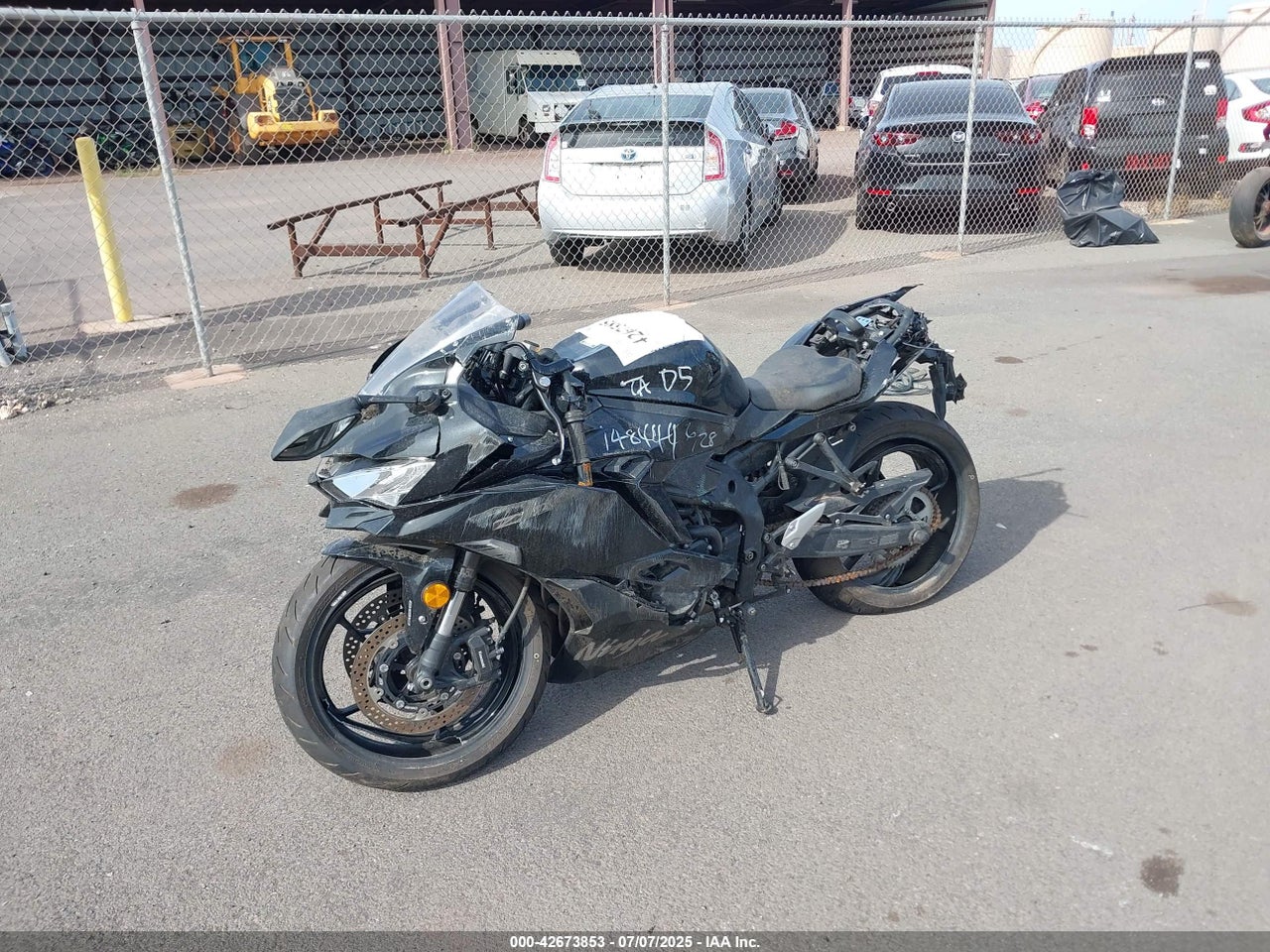 2025 KAWASAKI ZX400 P · 2/10