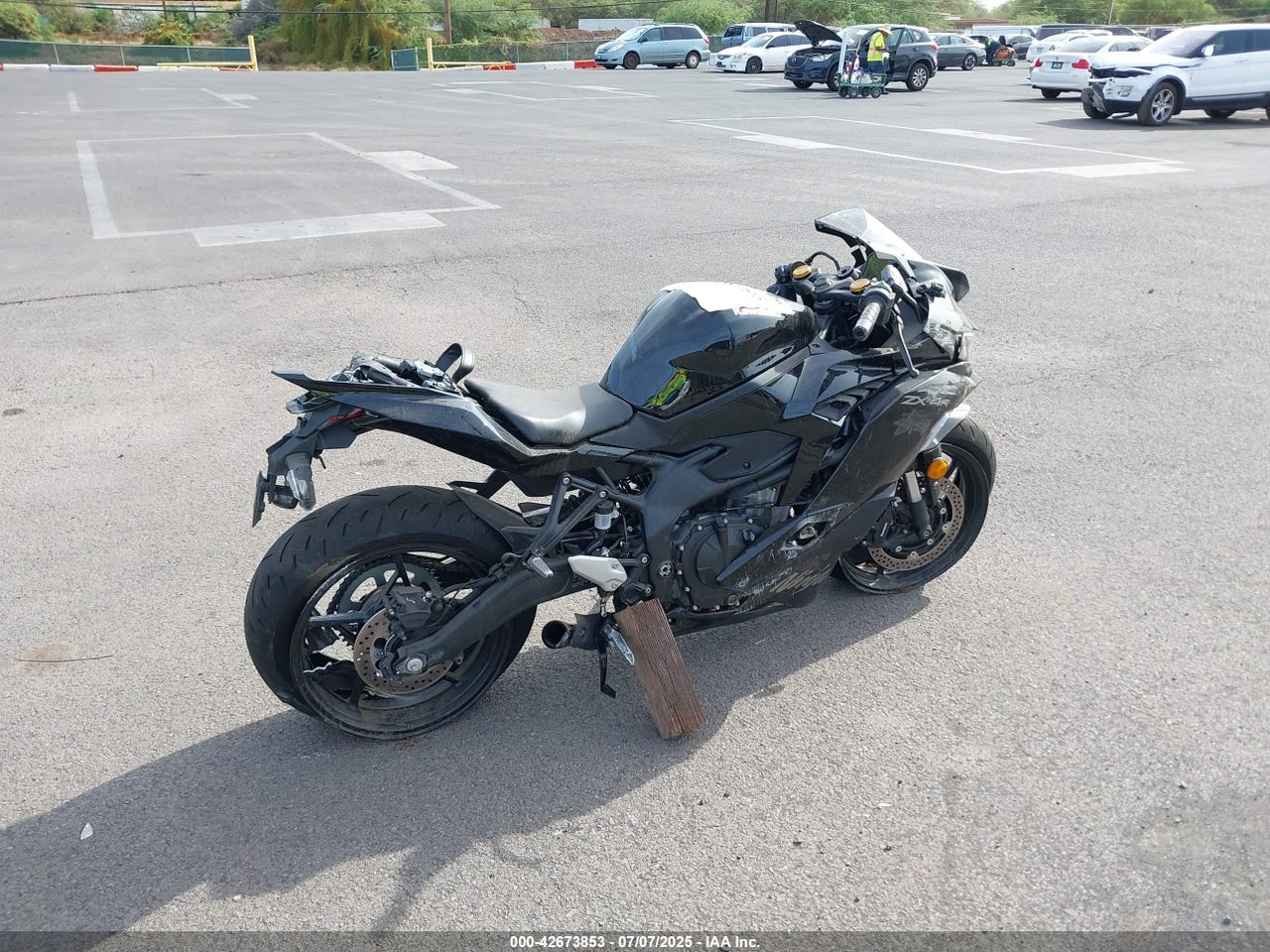 2025 KAWASAKI ZX400 P · 4/10