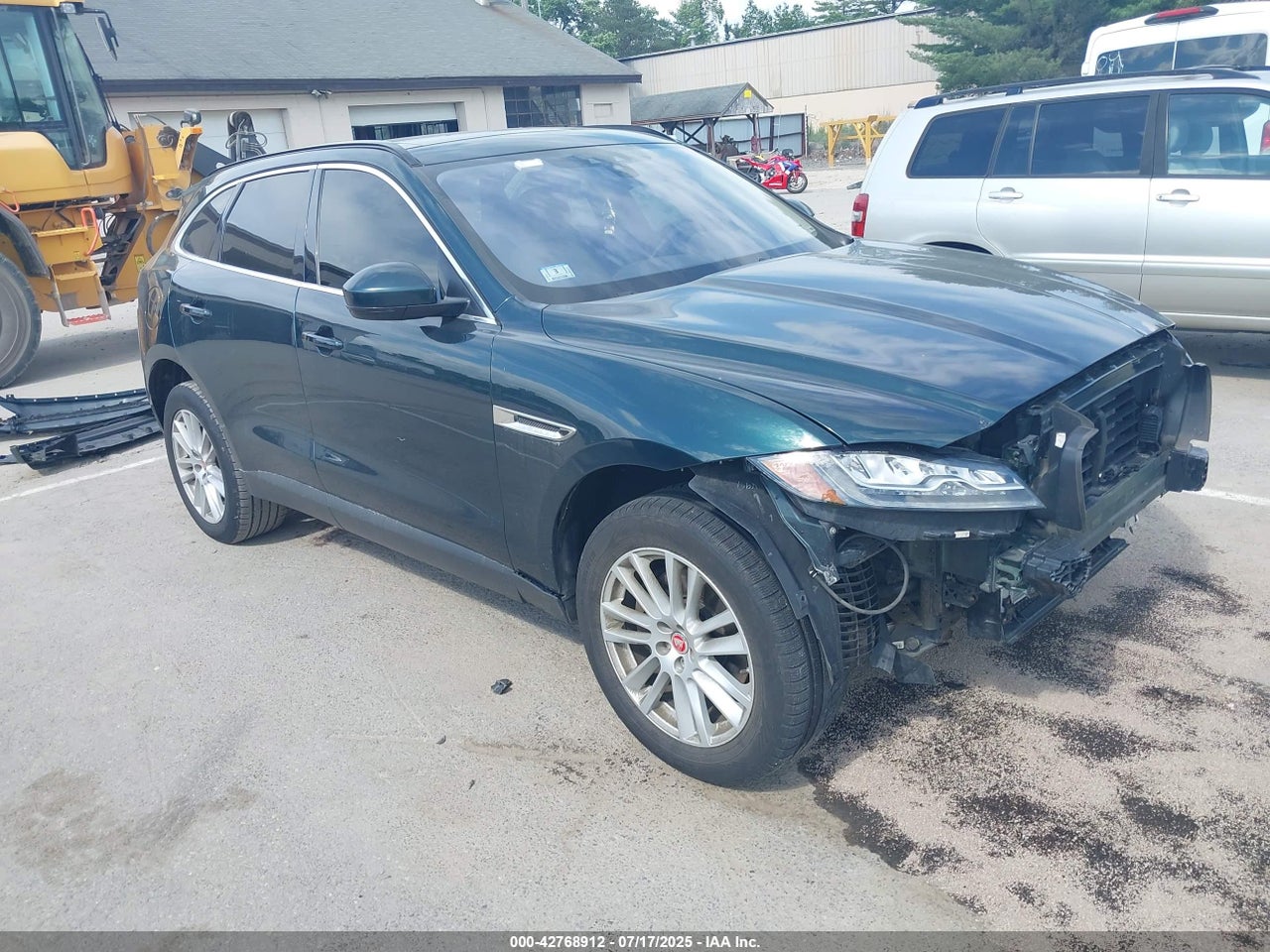 SADCK2BV8HA****** · 2017 JAGUAR F-PACE 35T PRESTIGE