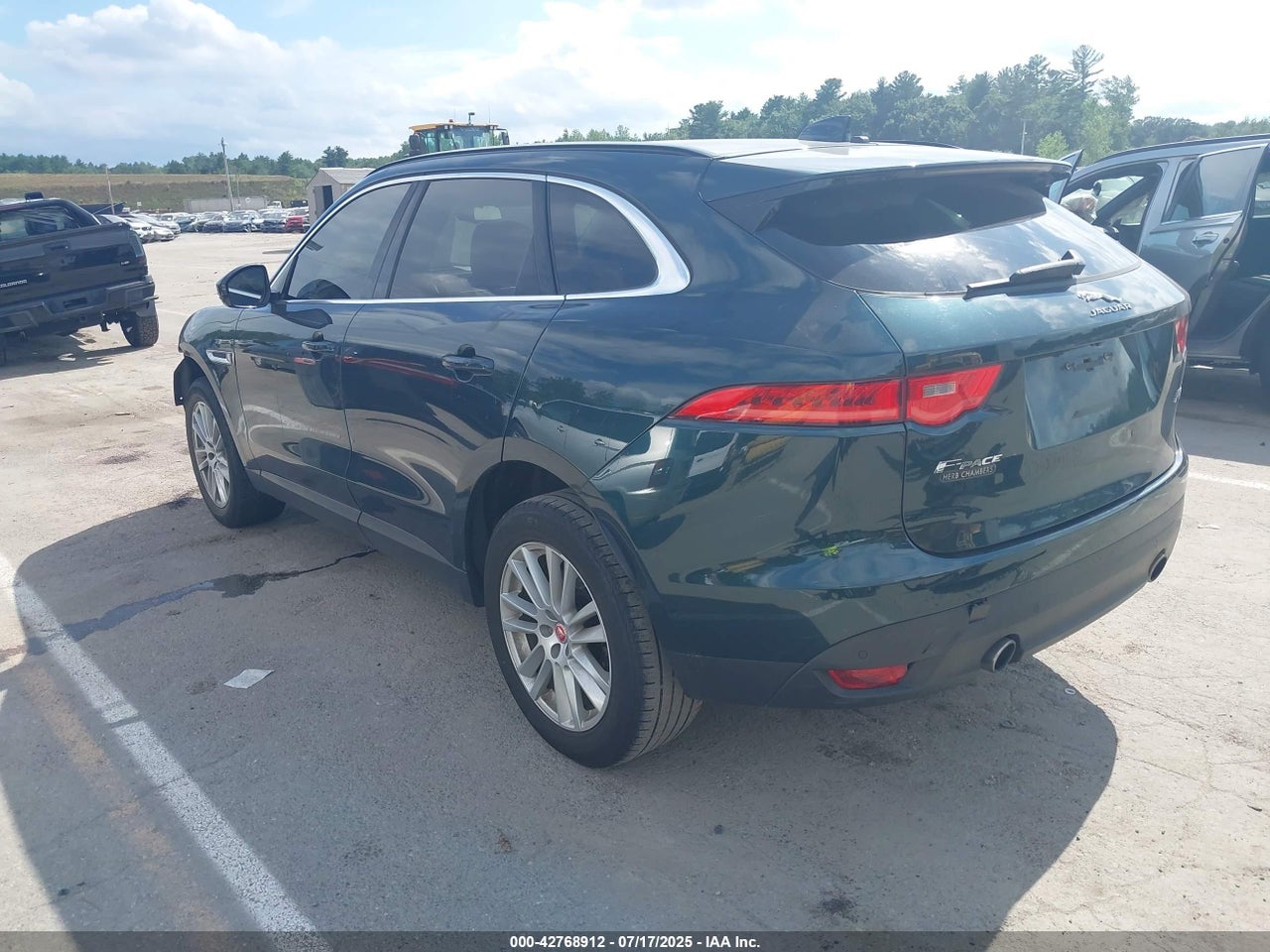 2017 JAGUAR F-PACE 35T PRESTIGE · 3/10