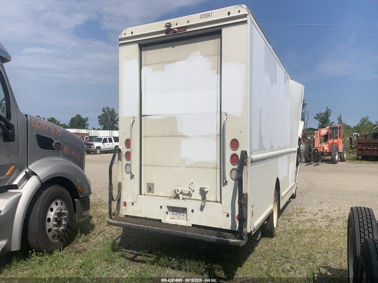 2021 FREIGHTLINER MT45G · 4/4