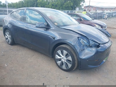 7SAYGDED6PF****** · 2023 TESLA MODEL Y RWD