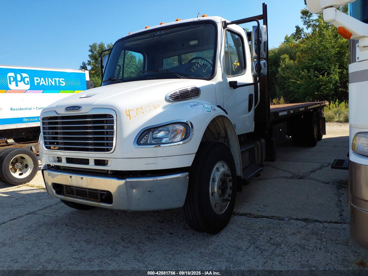 2015 FREIGHTLINER M2 106 MEDIUM DUTY · 2/4