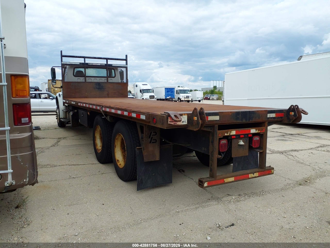 2015 FREIGHTLINER M2 106 MEDIUM DUTY · 3/4