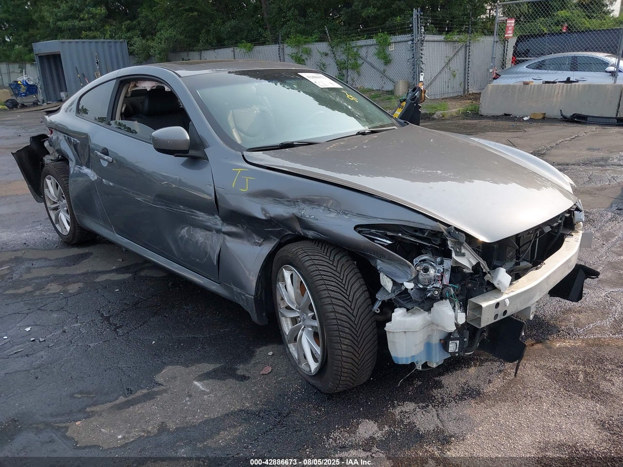 2015 INFINITI Q60