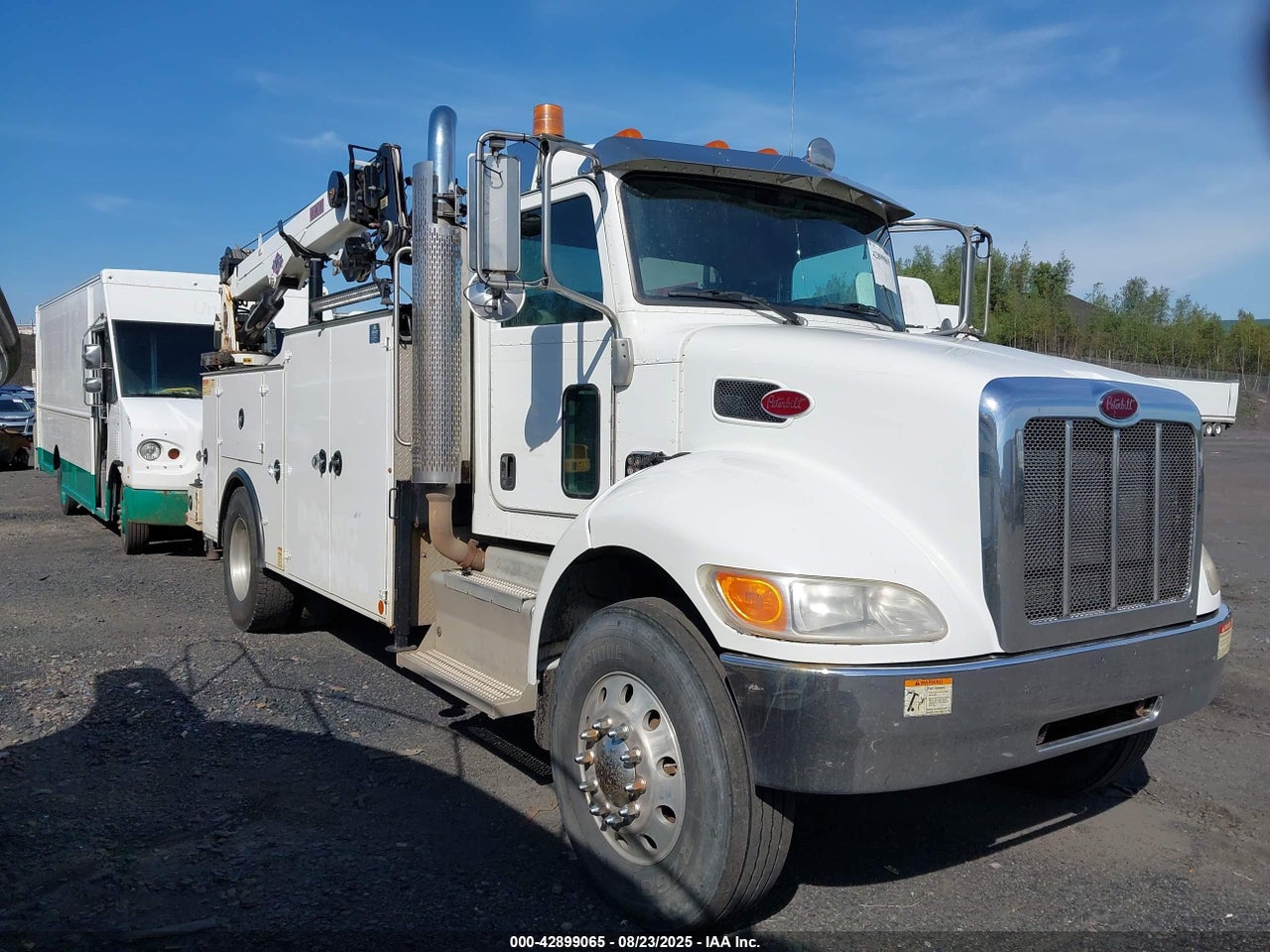 2016 PETERBILT 337