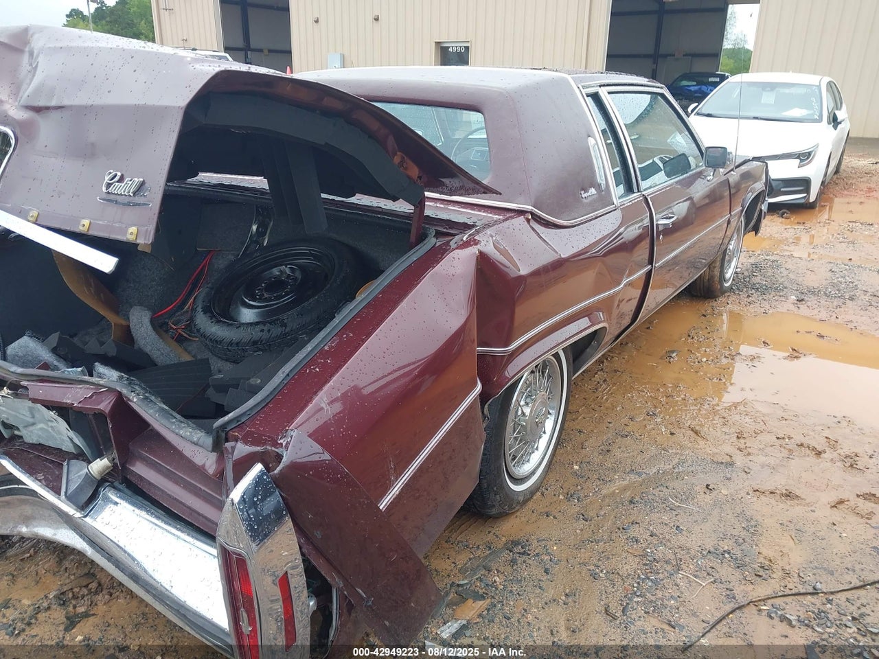 1983 CADILLAC DEVILLE · 6/11