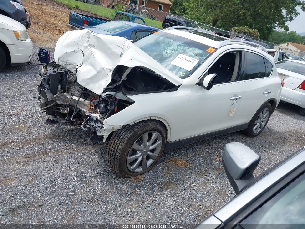 2011 INFINITI EX35 JOURNEY · 2/10
