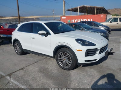 2020 PORSCHE CAYENNE
