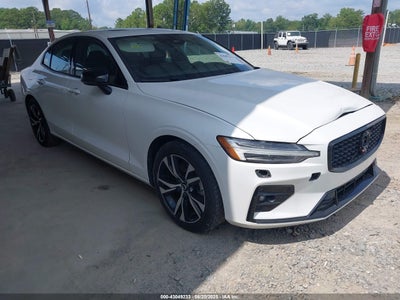 2024 VOLVO S60 B5 CORE DARK THEME