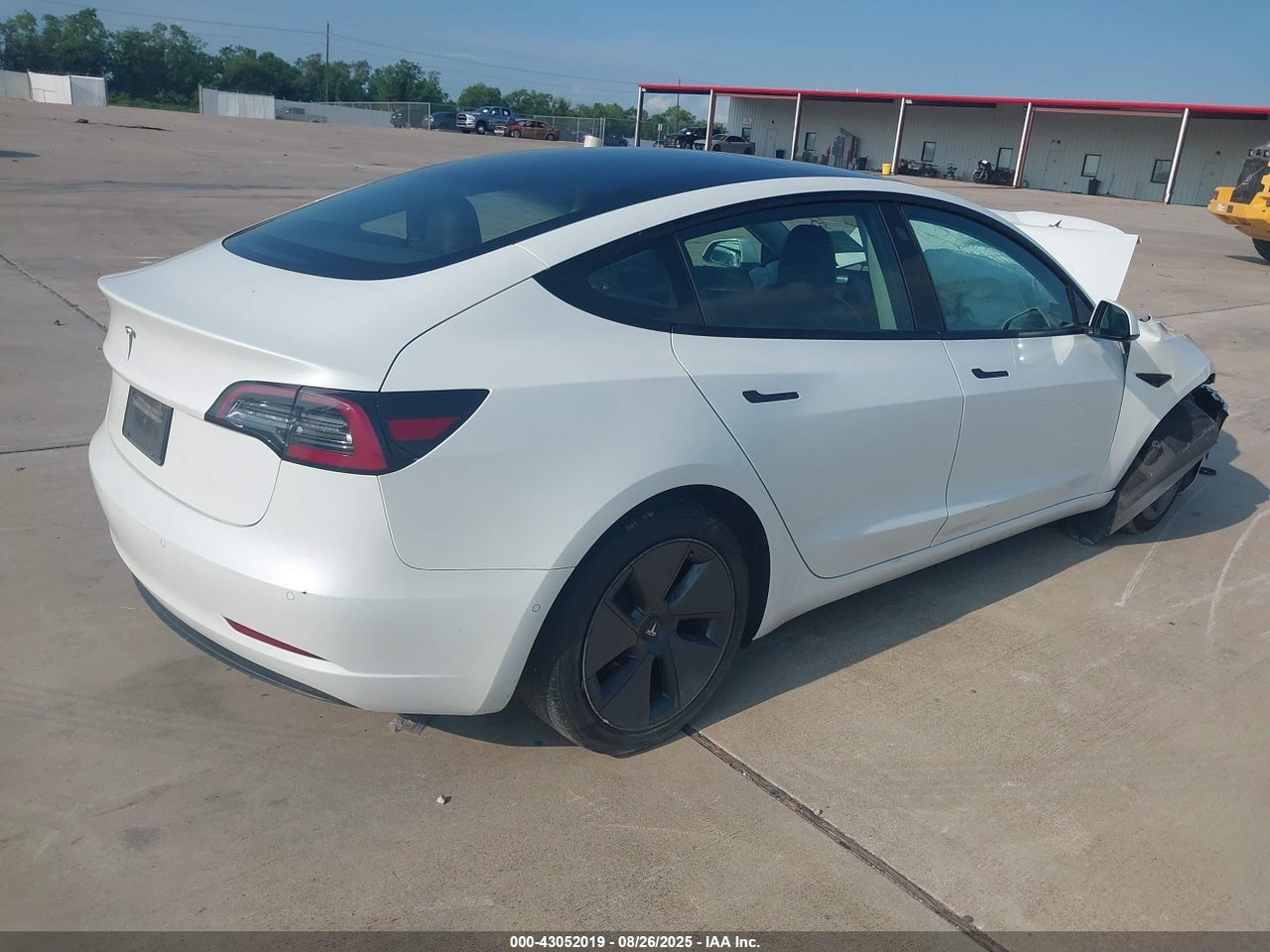 2022 TESLA MODEL 3 REAR-WHEEL DRIVE · 4/11