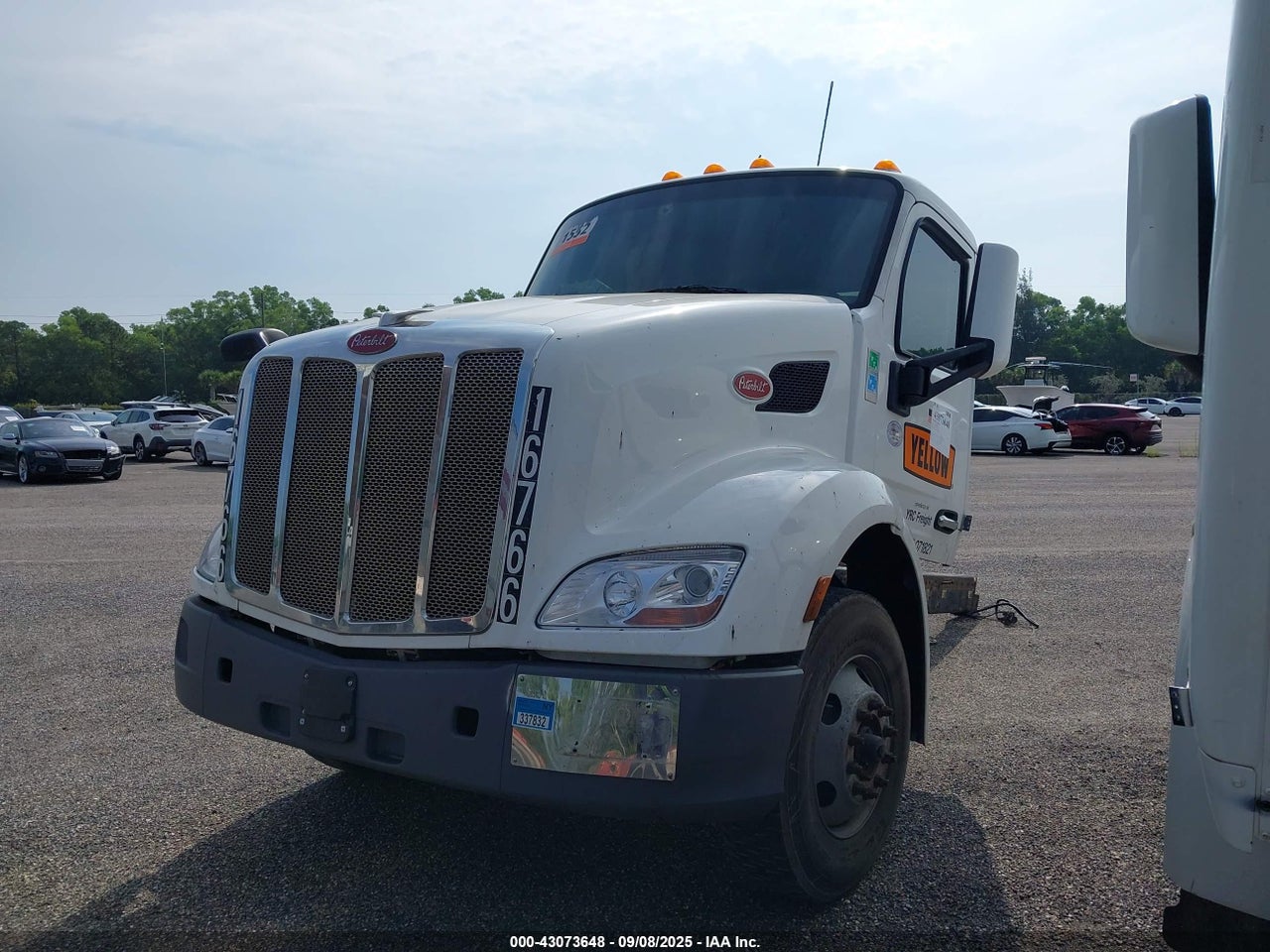 2022 PETERBILT 579 · 2/10