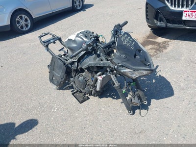 2024 KAWASAKI EX650 P