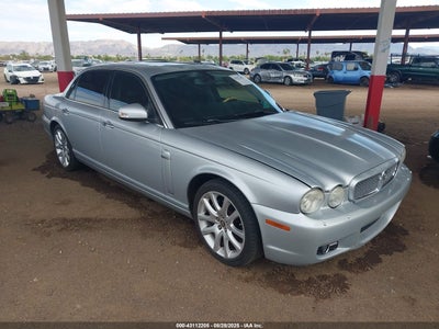SAJWA79BX8S****** · 2008 JAGUAR XJ