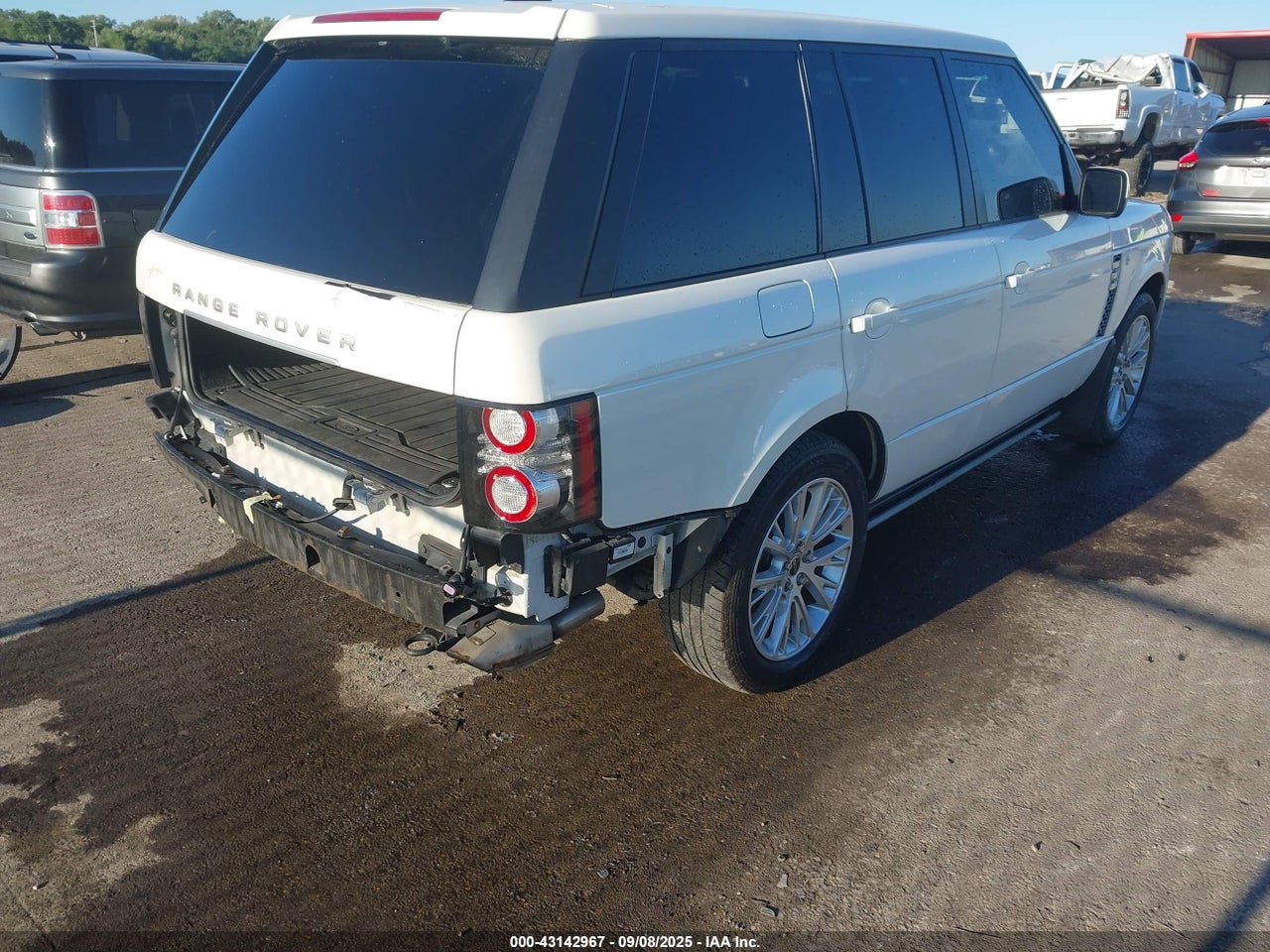 2012 LAND ROVER RANGE ROVER SUPERCHARGED · 4/11