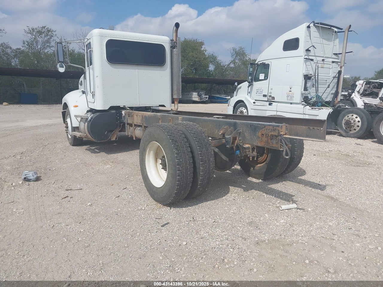 2017 PETERBILT 337 · 3/4