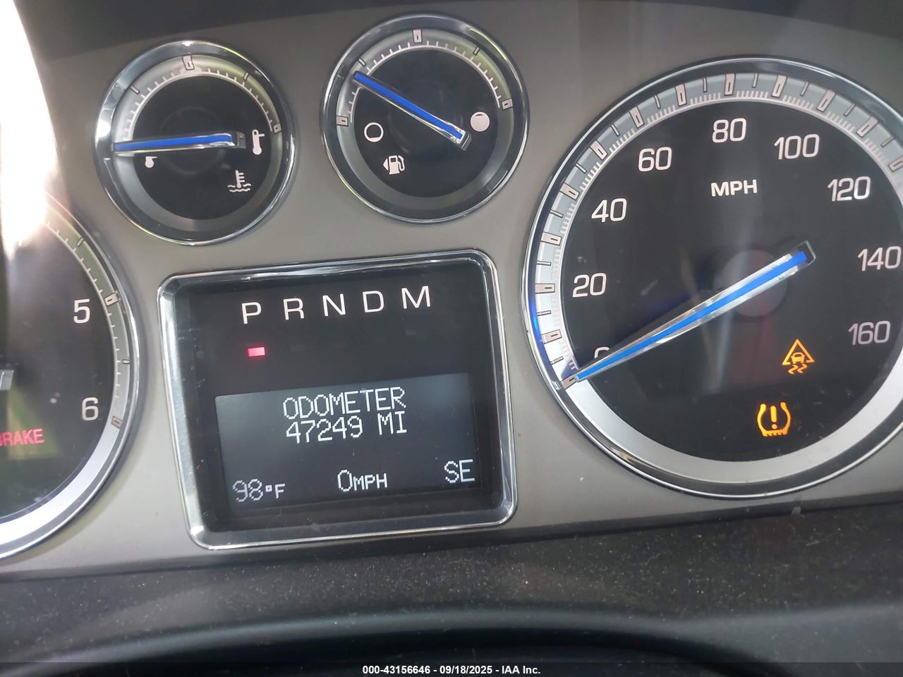 2011 CADILLAC ESCALADE ESV LUXURY · 7/11