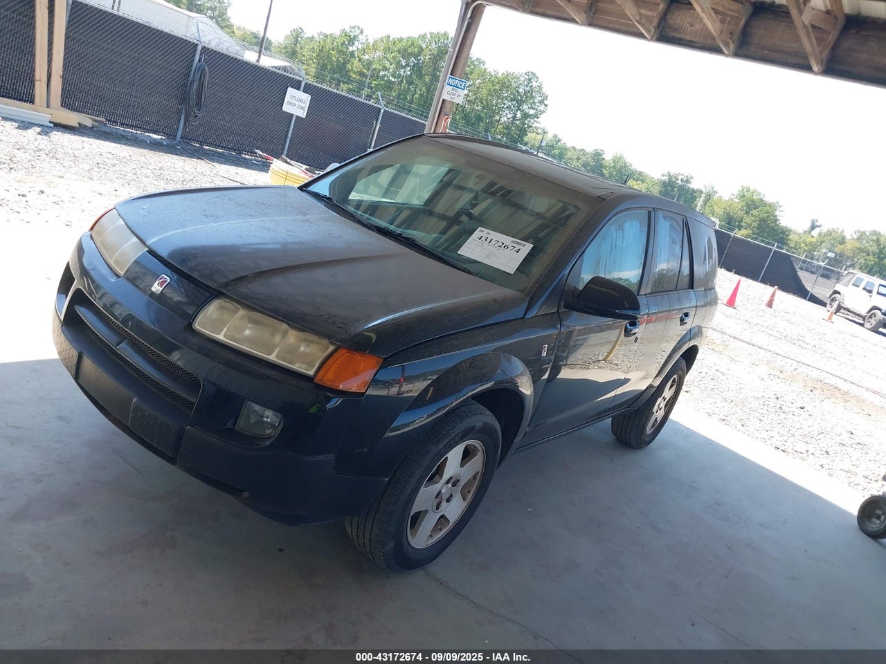 2005 SATURN VUE V6 · 2/11