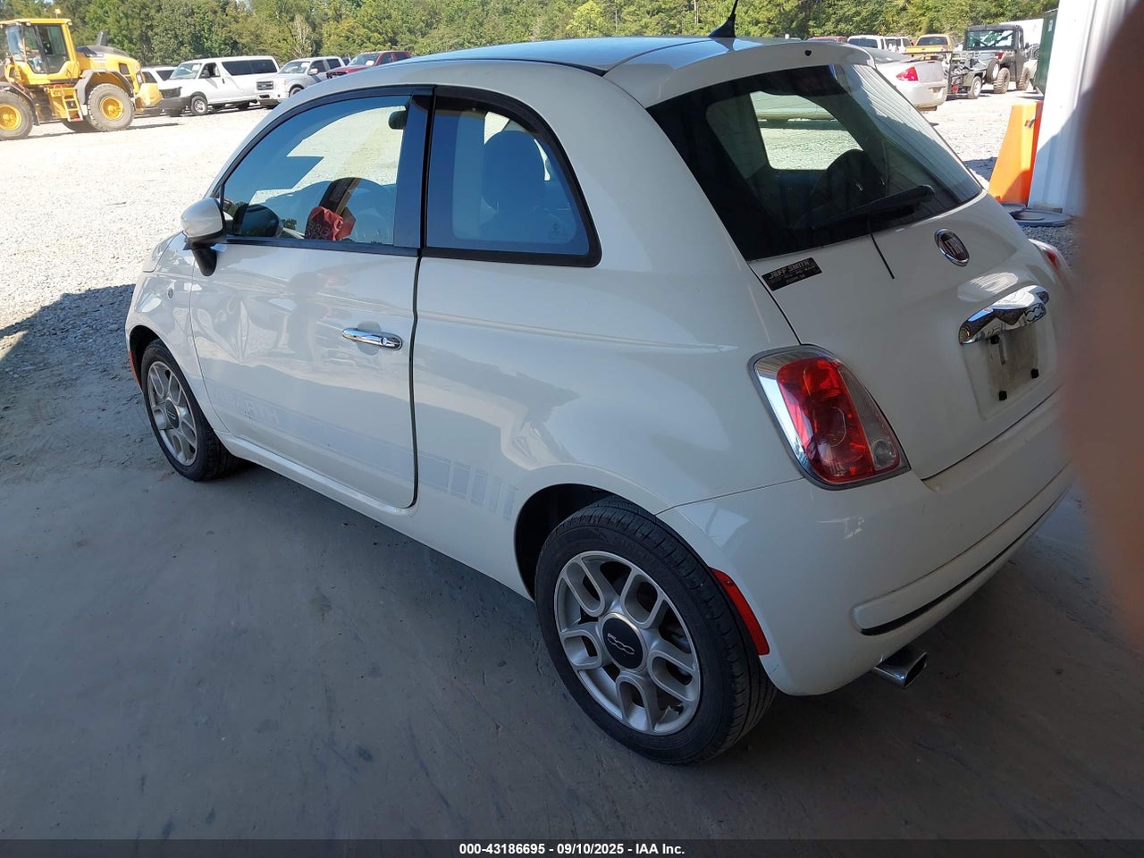2015 FIAT 500 POP · 3/11